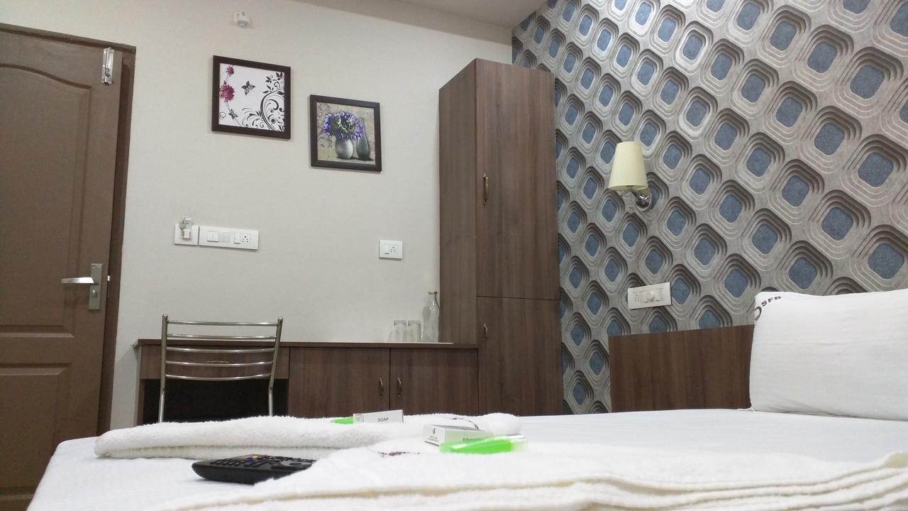 فندق سبرينغ فيلد بيليتس Kochi المظهر الخارجي الصورة
